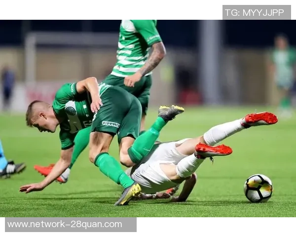 新圣徒与泰拜尼的激烈对决揭示足球战术与团队精神的较量